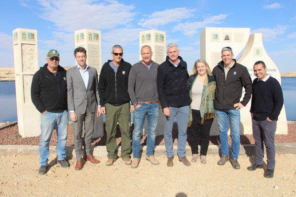 Group photo at the Mitzpe Ramon Water Project. Photo: Yoav Devir